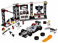 Конструктор LEGO  (75911) Пункт техобслуживания McLaren Mercedes