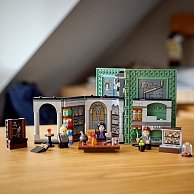 Конструктор LEGO  Harry Potter Учёба в Хогвартсе: Урок зельеварения (76383)