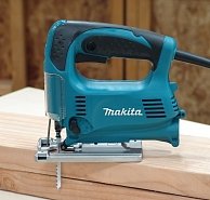 Лобзик Makita 4329К