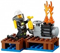 Конструктор LEGO  60106 Набор для начинающих «Пожарная охрана»