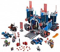 Конструктор LEGO  70317 Фортрекс - мобильная крепость