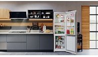 Холодильник с морозильником Hotpoint-Ariston HTR 5180 M